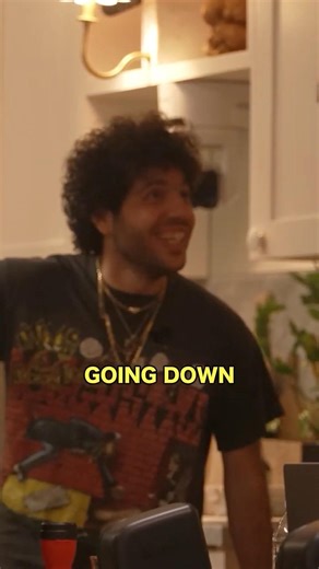 benny blanco on flying with Harry Styles to coachella