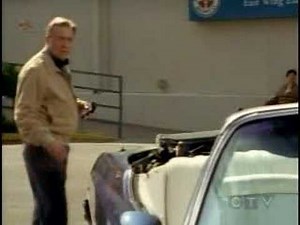 Scrub - Janitor Messing with Kelso