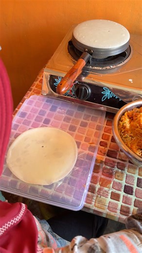 The cheat way to make spring rolls using a unique pan.” 🔥 #springrolls #springrollsheet #short