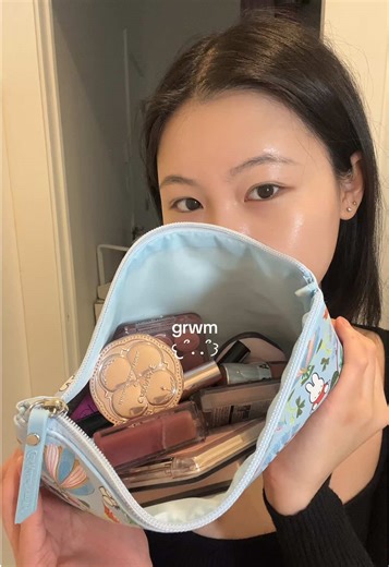 loving muted autumn brown looks lately 🫧🧸 i always finish applying my cream products before using powder !!