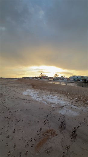 Skegness really is so bracing. Roll on the summer, warmer weather & shorts.🥶❄️ | Skegness_official