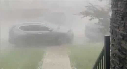 Canada Hailstorm Slams Calgary as Streets and Cars Pelted by Ice