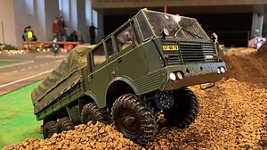 RC model TATRA 815 Kolos 8x8 v drsném terénu | Svět RC modelů | Stream