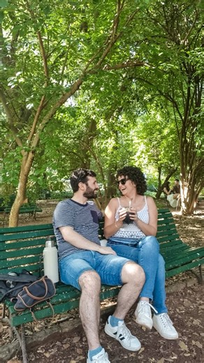 Belu Cabrera | UGC on Instagram: "OASIS EN PALERMO 🌿 El Jardín Botánico es nuestro refugio favorito y acá les cuento por qué tienen que conocerlo (o volver): ✨ EL PLAN: Caminar por sus 7 Hectáreas, el clima acá adentro es otro, es ideal para resetear la energía! 🔎 DATO CURIOSO: Entre las más de 1.500 especies, hay árboles que son únicos en el país. 🇦🇷 🇫🇷 JOYITA FRANCESA: Como les cuenta Santi en el video, el invernadero es una estructura de hierro y vidrio que ganó un premio y trajeron de