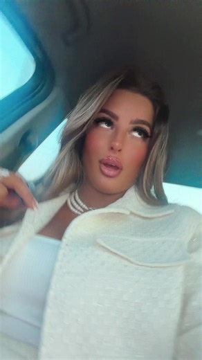 Understanding Fans and Stalkers: The Fine Line