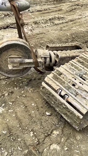 accumulate, precipitate, become better #fyp #digger #excavator #excavatorlife #excavatoroperator #funnyvideo #funnytiktok #strongjack #strongjackgroup #strongjackexcavator #repair