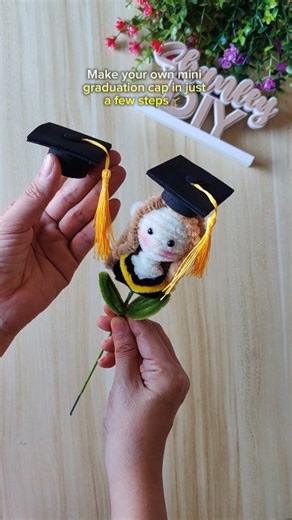 Mini graduation cap tutorial #graduation #diy #minigraduationcap | Shanley Diy