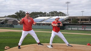 11K views · 223 reactions | Drill Focuses: ✔️ Use lower half ✔️ Sink into back knee ✔️ Knee stays over ankle ✔️ Front foot lands open Assistant Coach Zach Butler of UTSA Baseball explains the Pitcher’s Hinge Drill. Drill clip provided by Championship Productions: https://bit.ly/3AoQf6L | Baseball Coaches Insider | Facebook
