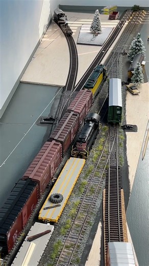 Satisfying train sounds #train #railroad #modeltrains #asmr