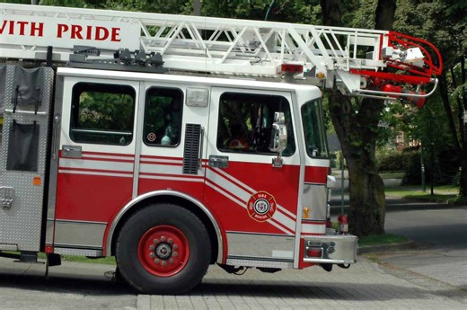Houston Fire Department can't use its brand-new $1.5 million ladder truck because it doesn’t fit inside