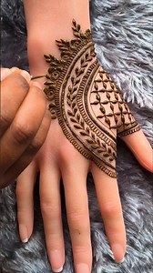 Simple Backhand Mehndi Design For Beginners #henna #mehndi #latestmehndi #newsong #music