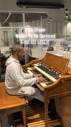 Service Your Hammond Organ for Optimal Sound