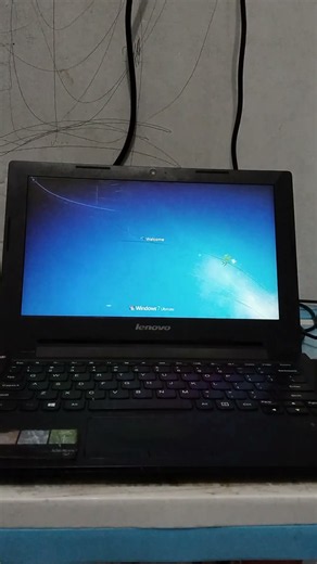 Windows 7 startup sequence