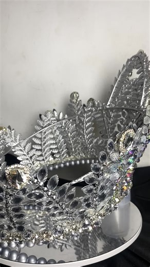 Sagala Crown: Customize Your Pageant Crown Today