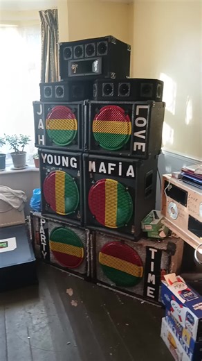 Errol Allen (@errol.allen93)’s videos with The Mix Up - Assassin aka Agent Sasco