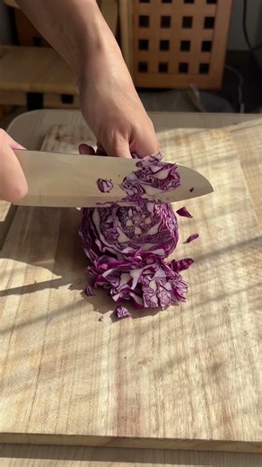 Purple cabbage ASMR 💜🔪#asmrsounds #knifeasmr #foodasmr
