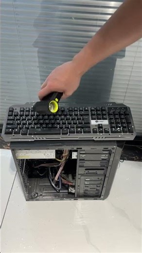 Watching Dust Fly Off This Keyboard is Pure Therapy #airduster#pcclean