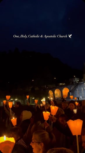 Trinity Tour Travels | Catholic Pilgrimages on Instagram: "Every evening in Lourdes, France, thousands of pilgrims from around the world gather for the candlelight procession—a beautiful and peaceful display of faith and unity in front of the Basilica of Our Lady of the Rosary. Don’t forget to follow @trinitytourtravelspilgrimages for more Catholic Travel highlights! This nightly tradition dates back to 1858, inspired by the apparitions of the Blessed Virgin Mary to St. Bernadette Soubirous. Pil