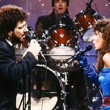 Joe Pizzulo and Lisa Miller perform "Never Gonna Let You Go" with the Sérgio Mendes Band #revival