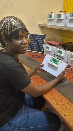 How Solar Generators Charge Devices Efficiently