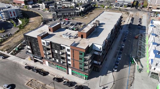 Congratulations to the Junction 88 project team for recently achieving Occupancy and Substantial Performance! This mixed-use rental building includes 88 residential suites across four wood-framed storeys. The units range from 500 to 900 square feet and offer a mix of one- and two-bedroom layouts, each designed with modern interiors, flexible living spaces, and private balconies. The residential levels sit above a cast-in-place concrete ground floor with retail space and one level of heated under