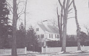 Smithtown, A History: The Huntting House and Family
