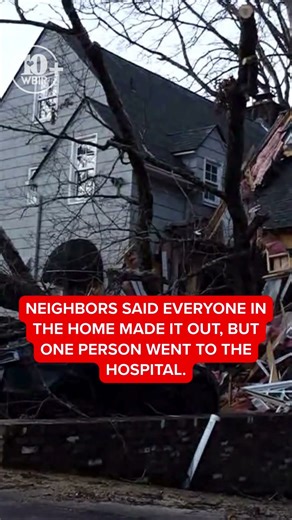 Tree falls on Sequoyah Hills home