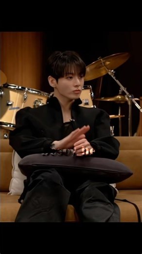 entices as best he can 🤣 #bts #vkookcute #taekook #kpop #taekooklover #btsarmy