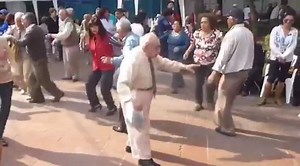 When that Roger Goode Show theme drops 😂 | 5FM