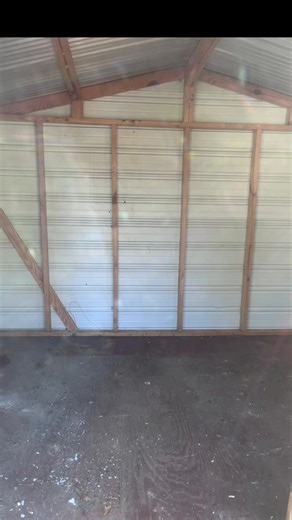 Throughout this junk removal those Wasps kept their beady little eyes on me the whole time. It was like they were daring me to get close. Next time I’m coming with the 26ft stream can of spray. #junkremoval #movinglabor #entrepreneur #cedartownga #northwestga #polkcountyga | Davis Junk Removal And Home Services