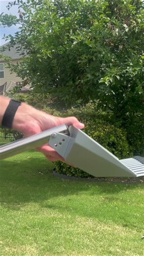 Easily clean up dog poop on the lawn!#cklt #home #pet #petsupplies #scooper #shovel #dog #poopscoop