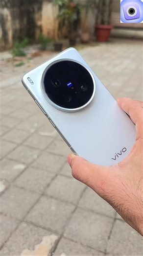 Taking photo with HD camera