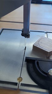 Band saws are exceptionally versatile tools when you know the best techniques for making the most of their extensive capabilities. Add variable speed control and scale it down for use on miniature projects, and you've got possibly the most feature-packed benchtop band saw ever made for producing top-quality, precision work. Whether you are a new band saw user or already have experience with this awesome tool, our Exclusive MicroLux® Variable Speed Mini Band Saw gives you everything you need to g