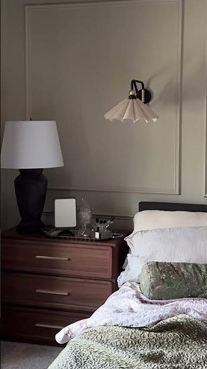 Vintage-Inspired Framed Tabletop Vanity Mirror