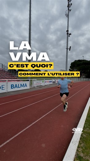 Noha Renard on Instagram: "🏃‍♂️ La VMA, c’est quoi ? La VMA = Vitesse Maximale Aérobie 👉 simplement : la vitesse la plus rapide que tu peux tenir environ 6 minutes ⏱️ 💡 C’est un repère clé pour structurer tes entraînements et progresser. ⸻ ✅ À quoi ça sert ? • Courir à la bonne vitesse sans te cramer • Améliorer vitesse et endurance 📈 • Suivre tes progrès dans le temps ⸻ ✅ Comment l’utiliser en séance ? 🔥 Fractionné • Efforts courts de 200 à 800 m • À une allure rapide mais contrôlée (proch