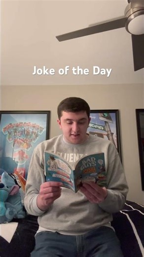 Joke of the Day: Shark's Night Light #jokes #jokebook #thebadguysmovie #shark #nightlight #shorts