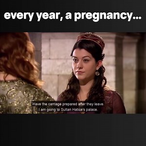 Run, Something’s Happened to Hurrem Sultan! #MuhteşemYüzyıl #MagnificentCentury | Magnificent Century