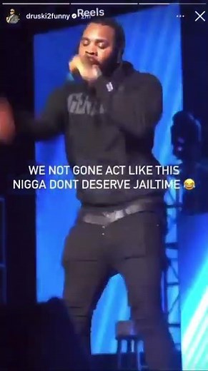 Kevin Gates Being Freaky On Stage