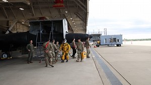 Student U-2 Dragon Lady pilot conducts their last training flight before becoming an official U-2 pilot. | US Military Videos