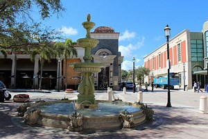 West Palm Beach City Center in West Palm Beach, USA