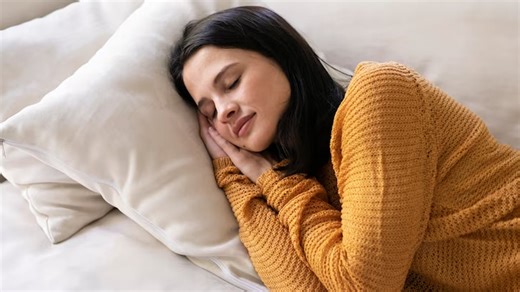 5 Health Hazards of Using High Pillows