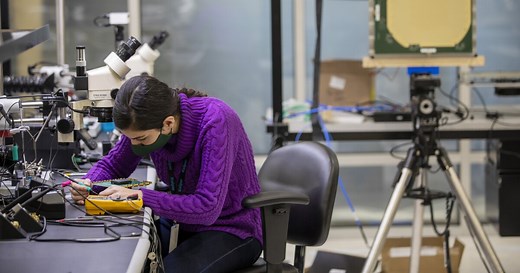 Nima Mahanfar discusses the science behind Project Kuiper customer terminal antenna