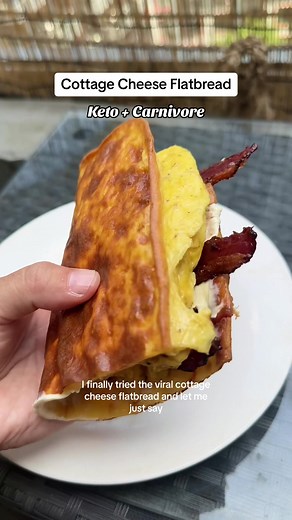 Viral cottage cheese flatbread! Recipe: 1 c cottage cheese 2 eggs (Seasoning of choice although keep in mind the cottage cheese is already pretty salty on its own) Bake at 350°F until golden brown (about 40 min) #animalbased #carnivorediet #carnivore #lowcarb #ketovore #ketodiet #ketorecipes #cottagecheese #flatbread