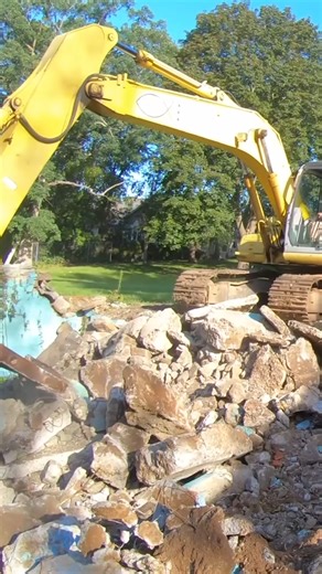 Working with an excavator is always fun #excavator #loading #trucks #excavatoroperator #excavatorlife #excavation #reels | Stanley "Dirt Monkey" Genadek
