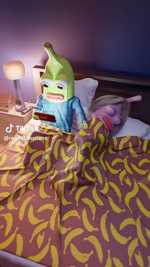 Keep Stroking Banana Animation - Funny Meme