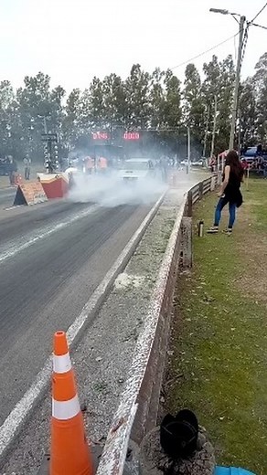 Hermoso Fiat Regatta en el Picodromo de San Pedro @picodromodesanpedro @clubdelfiatregatta #picodromodesanpedro #fiat #regatta #radialero | El Canal de Todos Cuarto de Milla