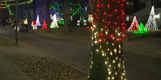 What it takes to pull off Ward Parkway neighborhood Christmas light display