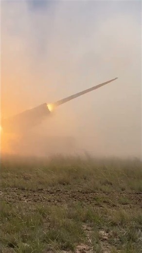 How HIMARS Fires 6 Rockets In 10 Seconds - Destroys Base 😳 | AMERICAN WAR TECH.