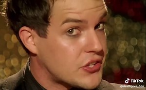 The Killers - Mr. Brightside Official Lyrics