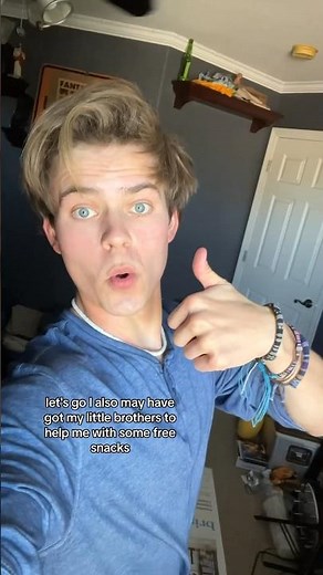Making my room a YOUTUBE room!